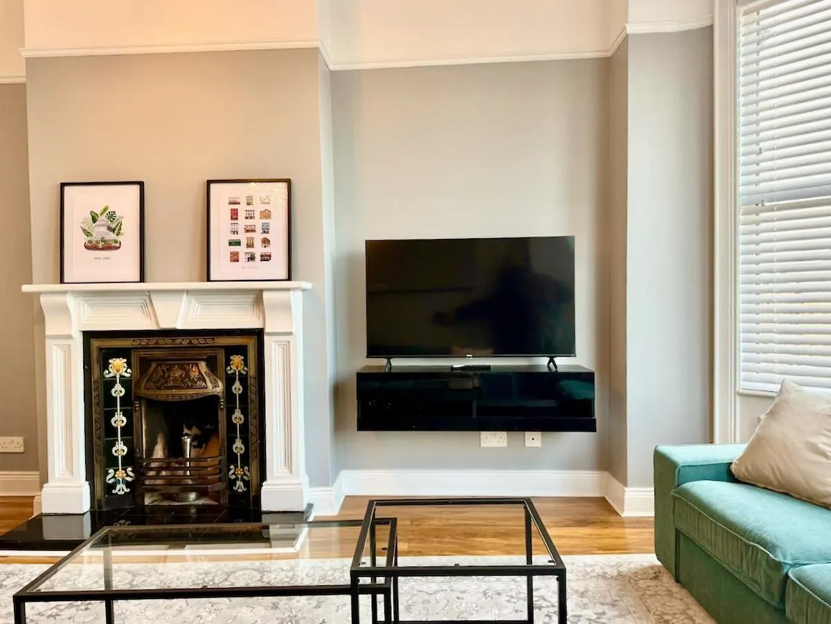 Apartamento Upstairs At The Holywood Manor Belfast