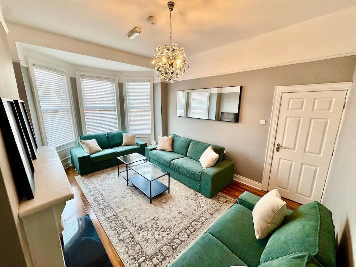 Apartamento Upstairs At The Holywood Manor Belfast